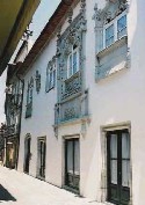 Casa dos Costa Barros