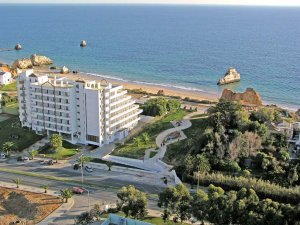 Hotel Luar
