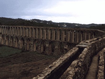 Aqueduto dos Pegões