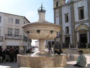 Chafariz da Praça do Giraldo
