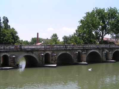 Ponte sobre o rio Nabão